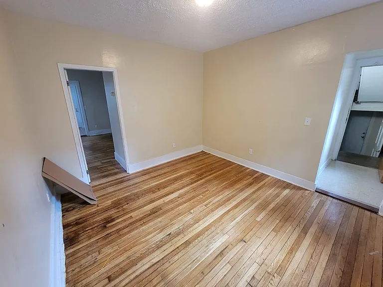324 Goffe St #1 — Photo 8