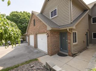 18695 Brookfield Lake Ct UNIT 38, Brookfield, WI 53045