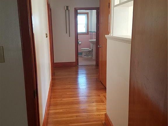 5th image of 1811 Mineral Spring Ave