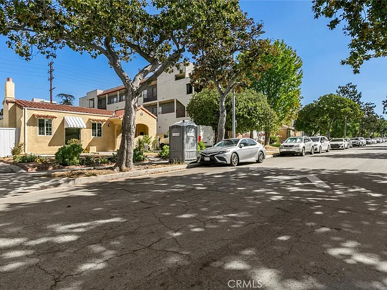 545 Ivy — Photo 28