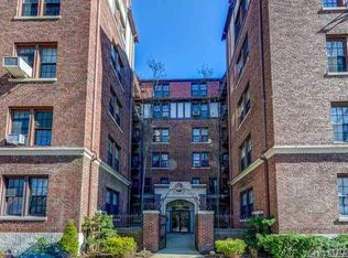 150 Burns St APT 5D, Forest Hills, NY 11375