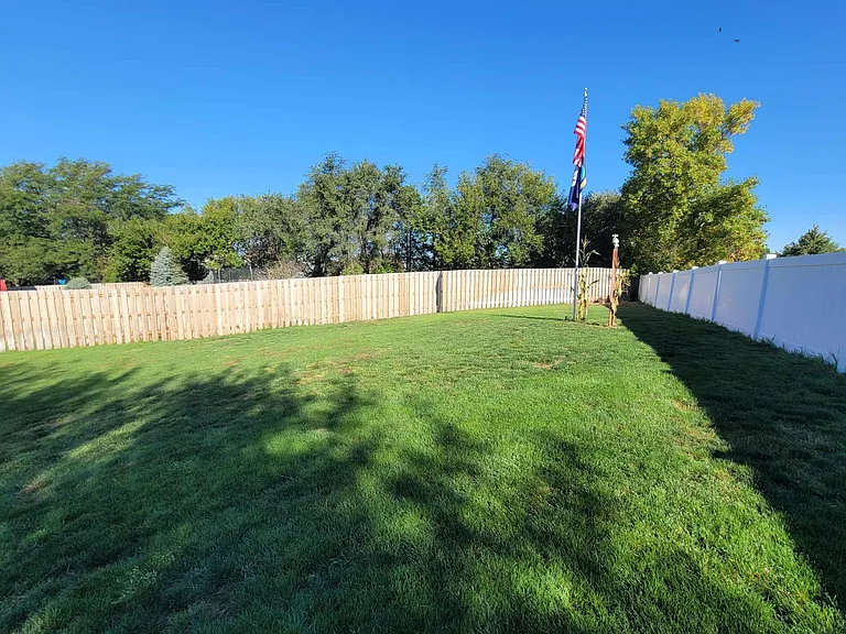 18610 L Cir — Photo 20