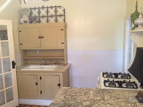 4th image of 427 W Orman Ave