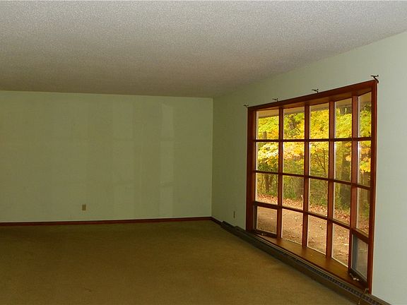 5th image of 6836 Knollcrest Dr