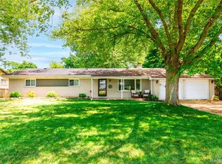 28731 Elbamar Dr, Grosse Ile, MI 48138
