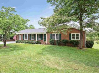 820 E Brookwood Dr, Landrum, SC 29356
