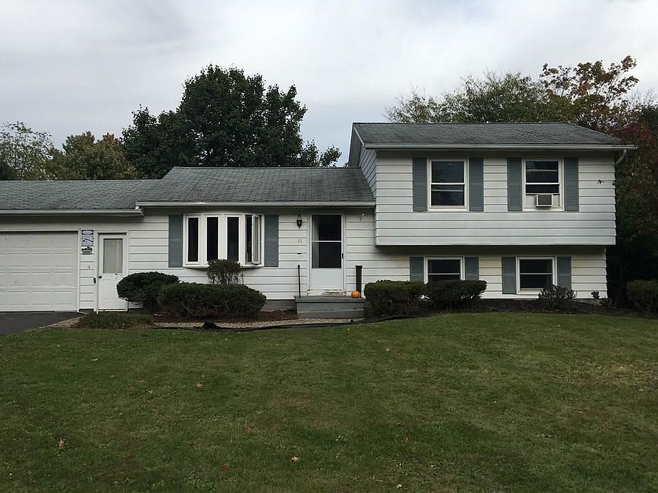 1st image of 11 Diana Dr