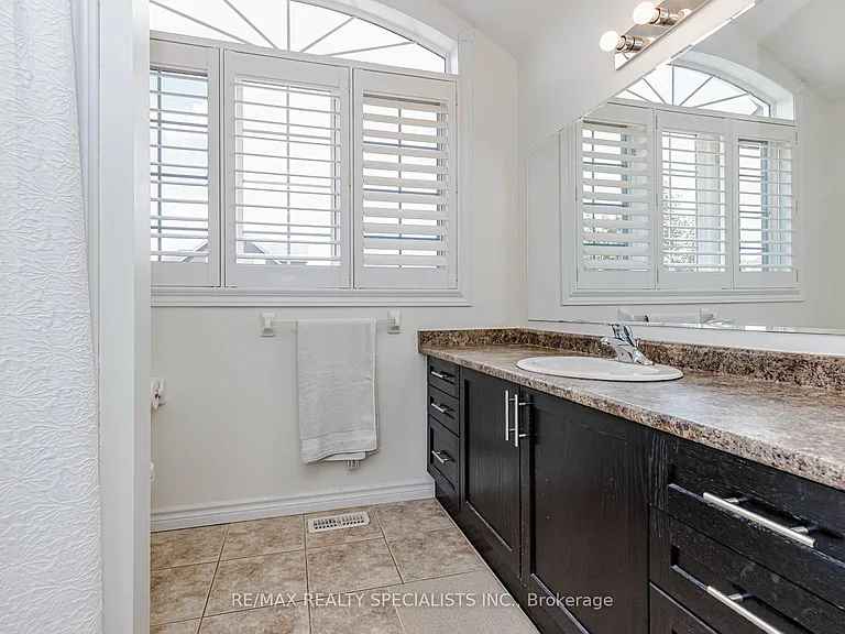 117 Norma Cres #MAIN UPPER — Photo 26
