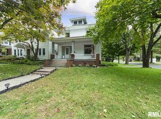 1503 W Columbia Ter, Peoria, IL