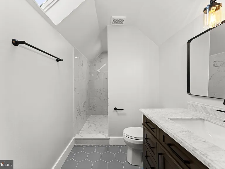 1818 Orange Rd — Photo 43