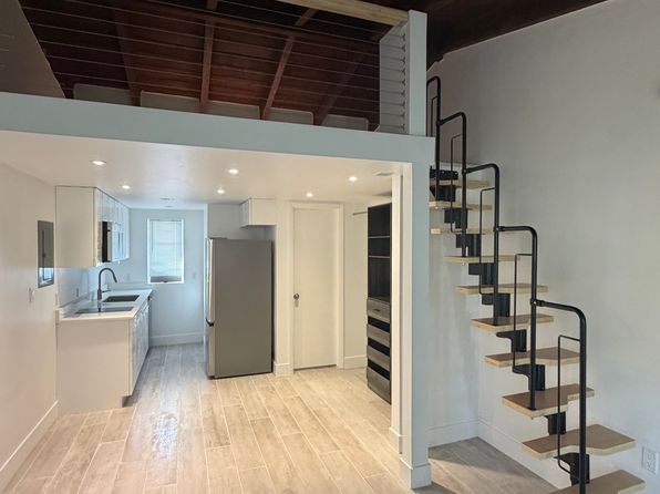 35 NE 80th Ter APT 2