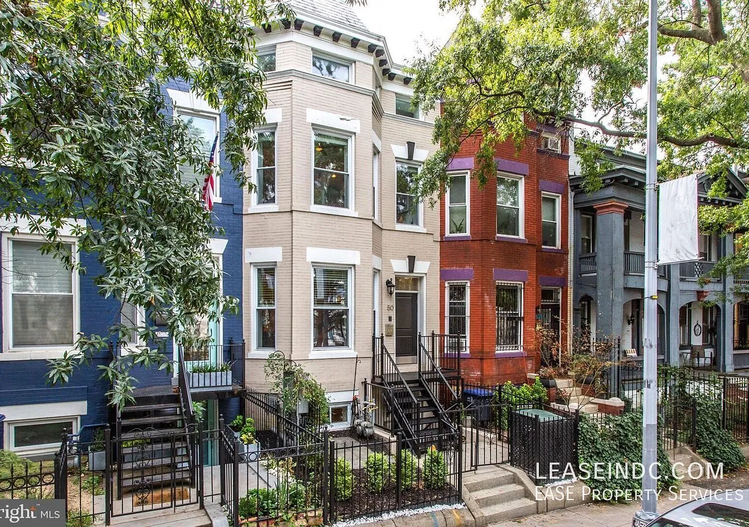 1 bed, 830 sqft, $2,045 — Photo 1