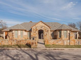 786 Barber Ave, Cleburne, TX 76031