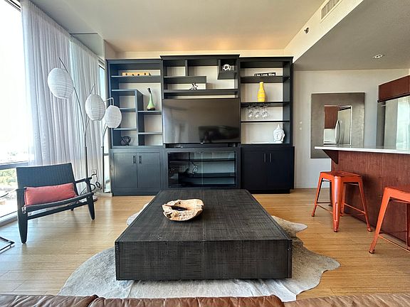 4th image of 315 Rock St APT 1409