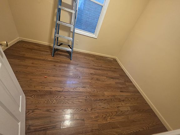 5th image of 85 Littleton Ave #1
