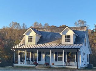 843 Pistol Rd, Charlotte, TN 37036