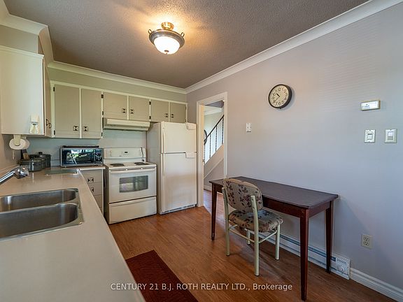 4th image of 1 Paradise Blvd #26