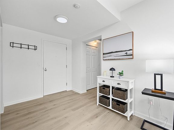 4th image of 1 Belmont Rd #425