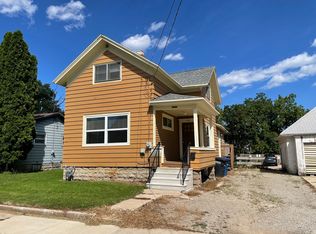 908 Cherry St, Oshkosh, WI 54901