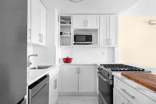 Rented by Corcoran | media 1