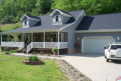 1st image of 214 Whispering Oaks Dr