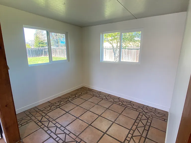 105 Santa Ynez Ave — Photo 5