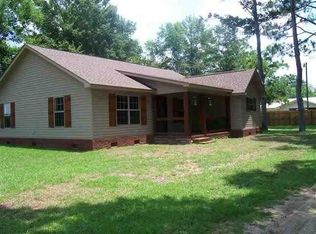 203 E Virginia St, Samson, AL 36477