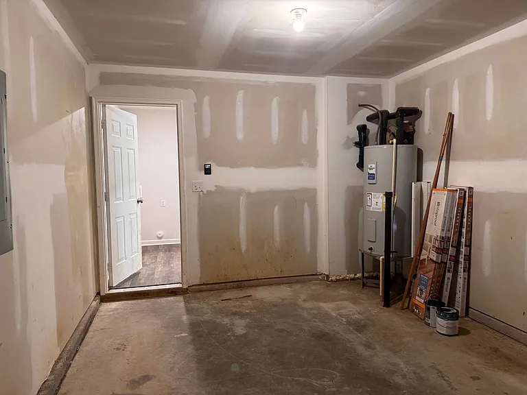 545 Spring St — Photo 26