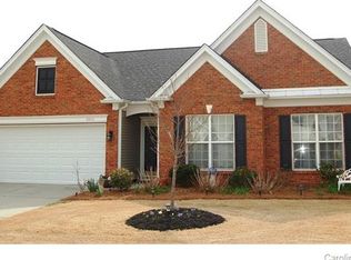 8836 Heron Glen Dr, Charlotte, NC 28269