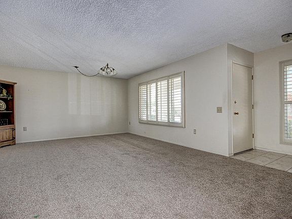 2nd image of 17615 N Foothills Dr