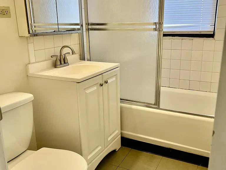 5028 N Kimball Ave #2 — Photo 8