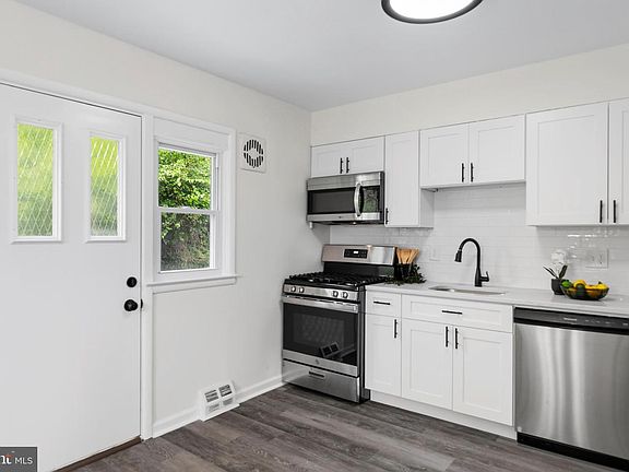 4th image of 3514 Mayfair Rd
