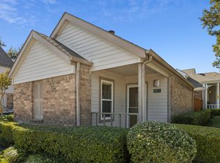 18111 Whispering Gables Ln, Dallas, TX 75287