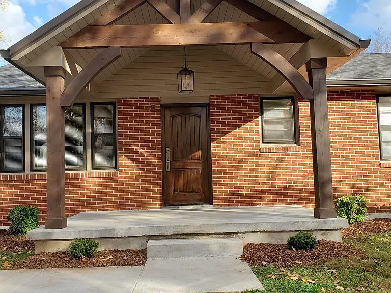 303 Pleasant Dr — Photo 4