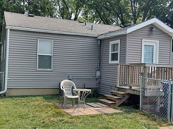 2nd image of 608 Reese Ave