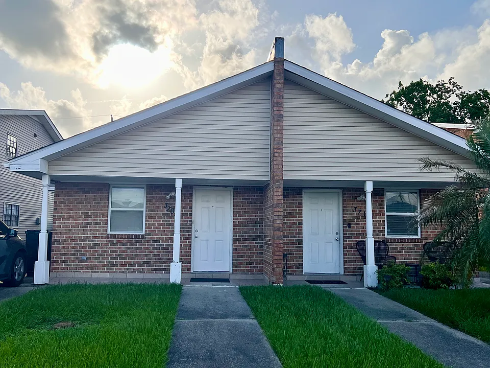 3708 Shangri La Dr