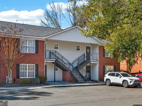 310 Tibet Ave APT 8, Savannah, GA 31406