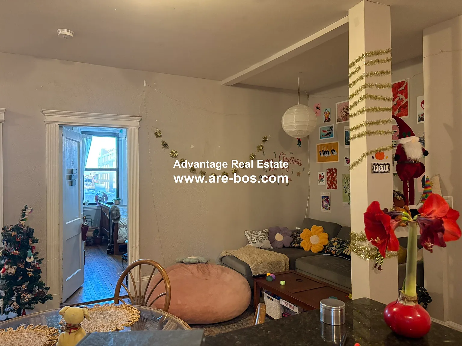 4 bed, 1400 sqft, $1,300 — Photo 2