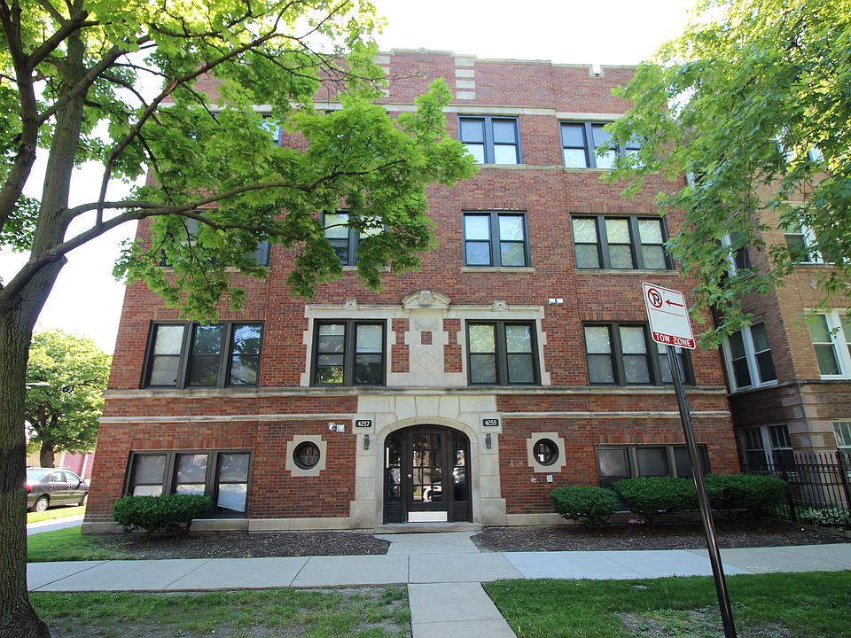 1st image of 4257 N Sawyer Ave #1