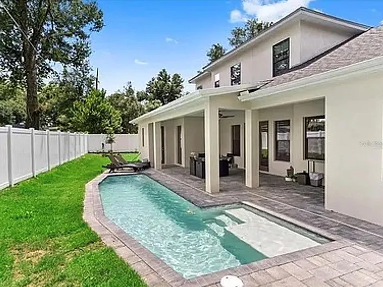 2234 Howard Dr — Photo 3