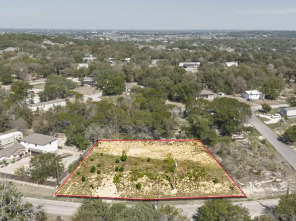 1218 Pawnee Trl, Granbury, TX 76048