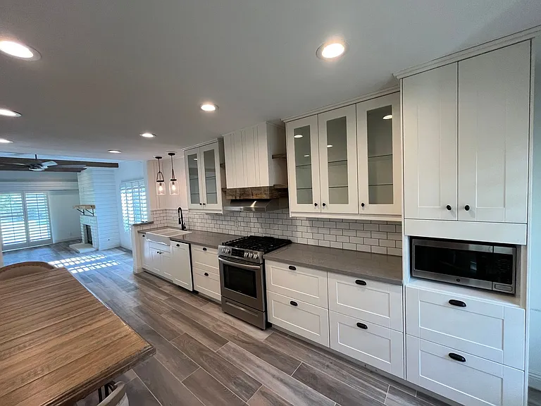 289 Vista Royale Cir W — Photo 26