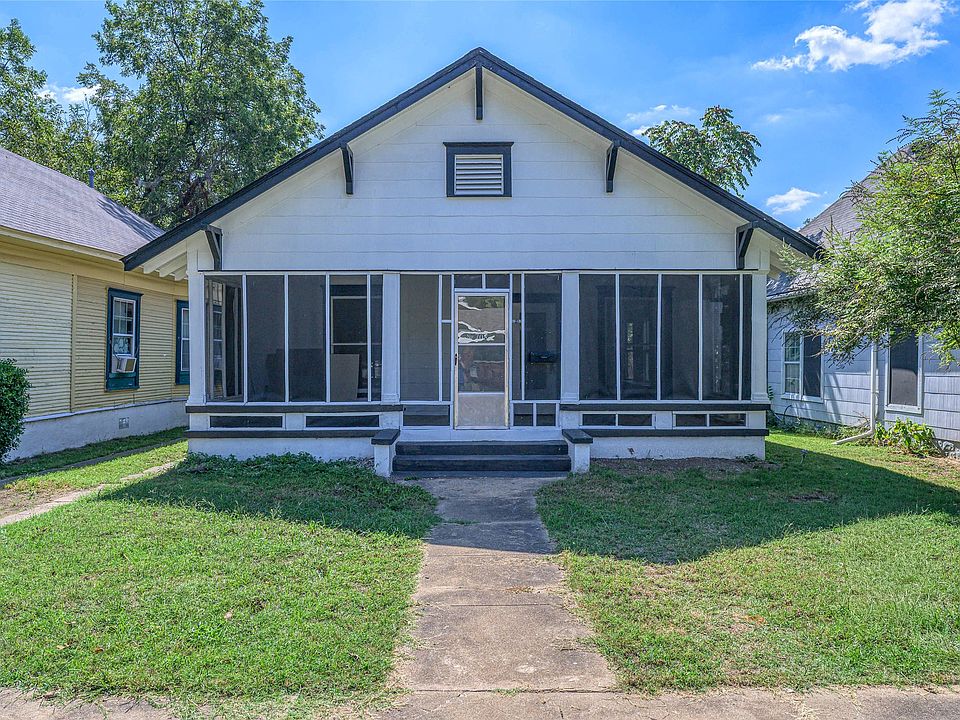 1st image of 708 W Texas St