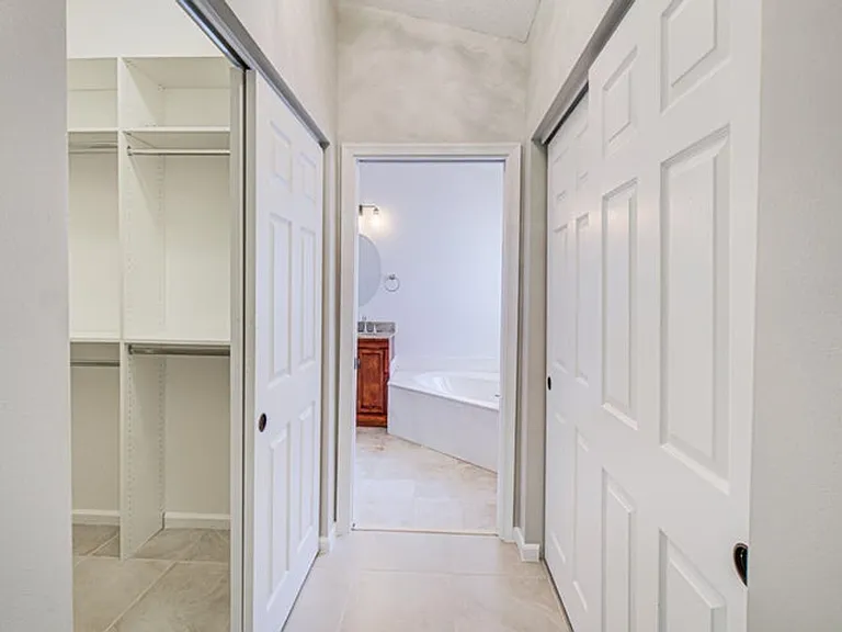7774 Stirling Bridge Blvd S — Photo 11