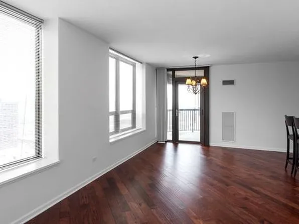 400 N La Salle St #2208, Chicago, IL 60605