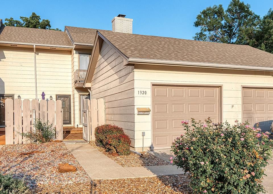 1st image of 1320 Parkwood Dr