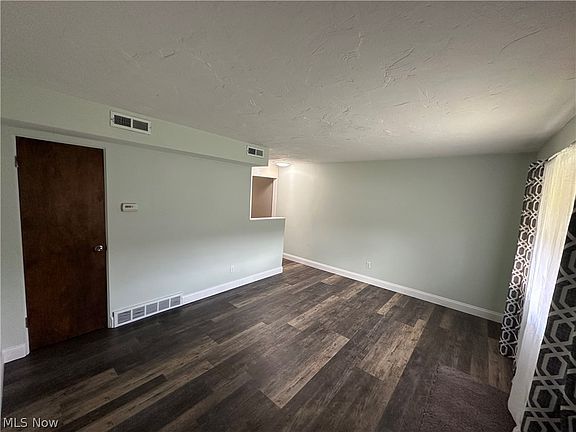 2nd image of 1544 Ridgewick Dr