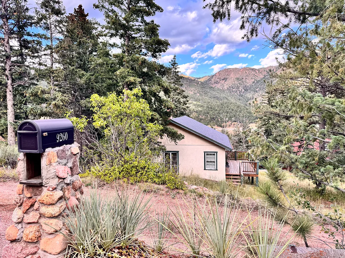 Primary Photo - 9260 Shoshone Rd