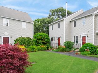 856 Bullocks Point Ave, Riverside, RI 02915