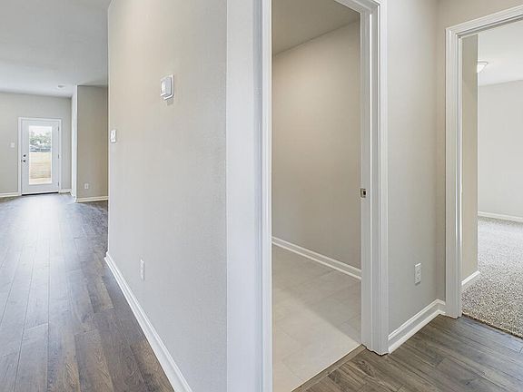 2nd image of 140 Lake Ridge Dr